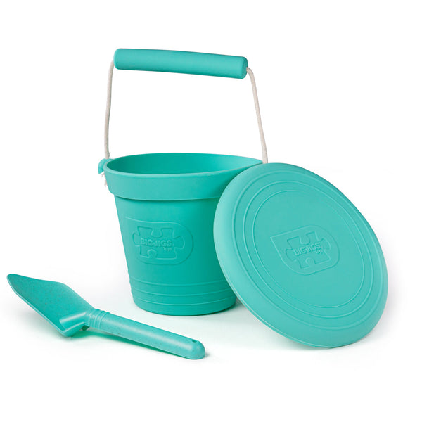 Green Silicone Bucket, Flyer and Spade Set
