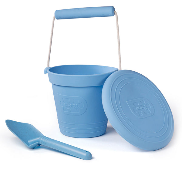 Powder Blue Silicone Bucket, Flyer and Spade Set