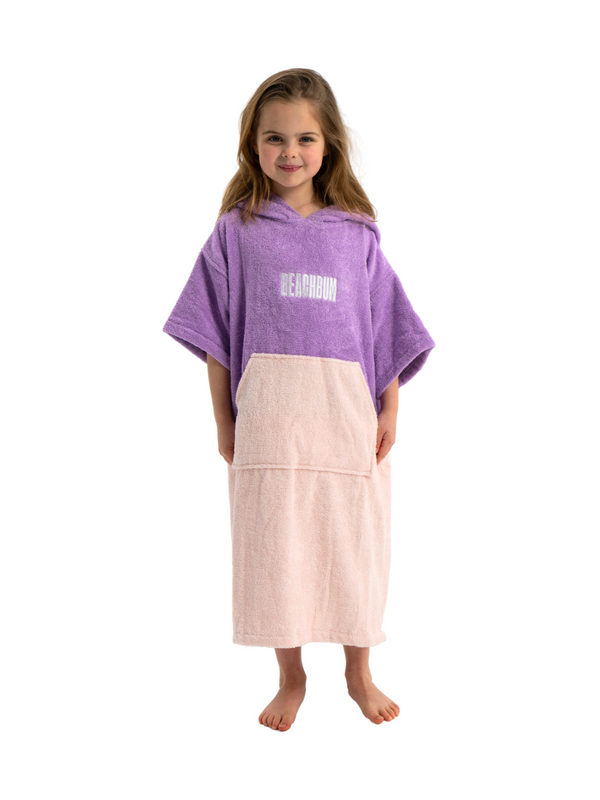 Kids towelling poncho in lilac and pink.