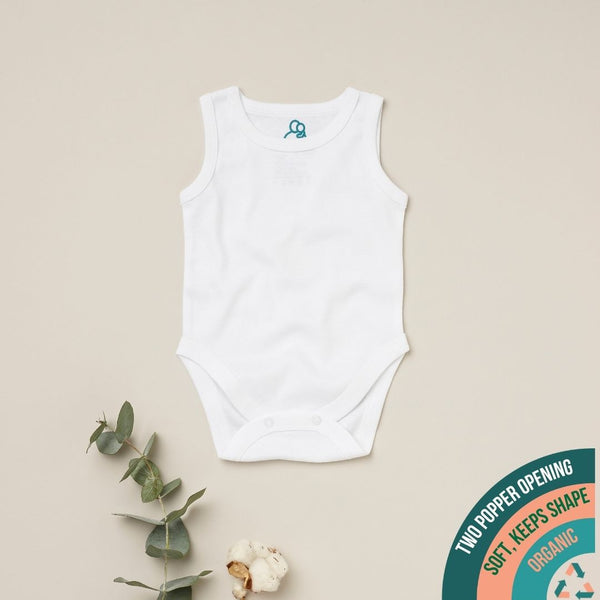 An organic cotton sleveless bodysuit by Sproot Baby, available in a pack of 3.