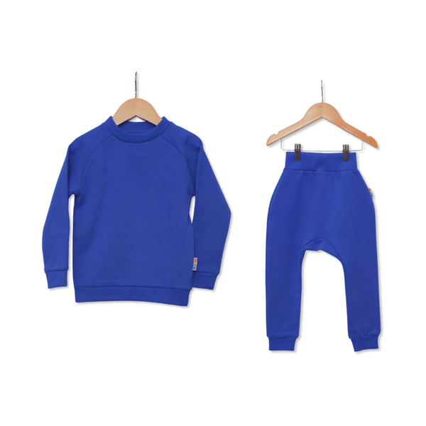 Kids organic cotton sweatshirt and jogger set in bright blue